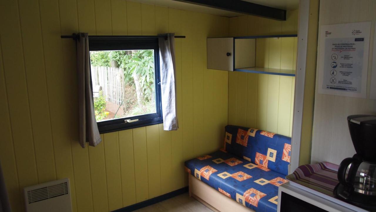 Camping Le Bois Jahan Brunelles 외부 사진