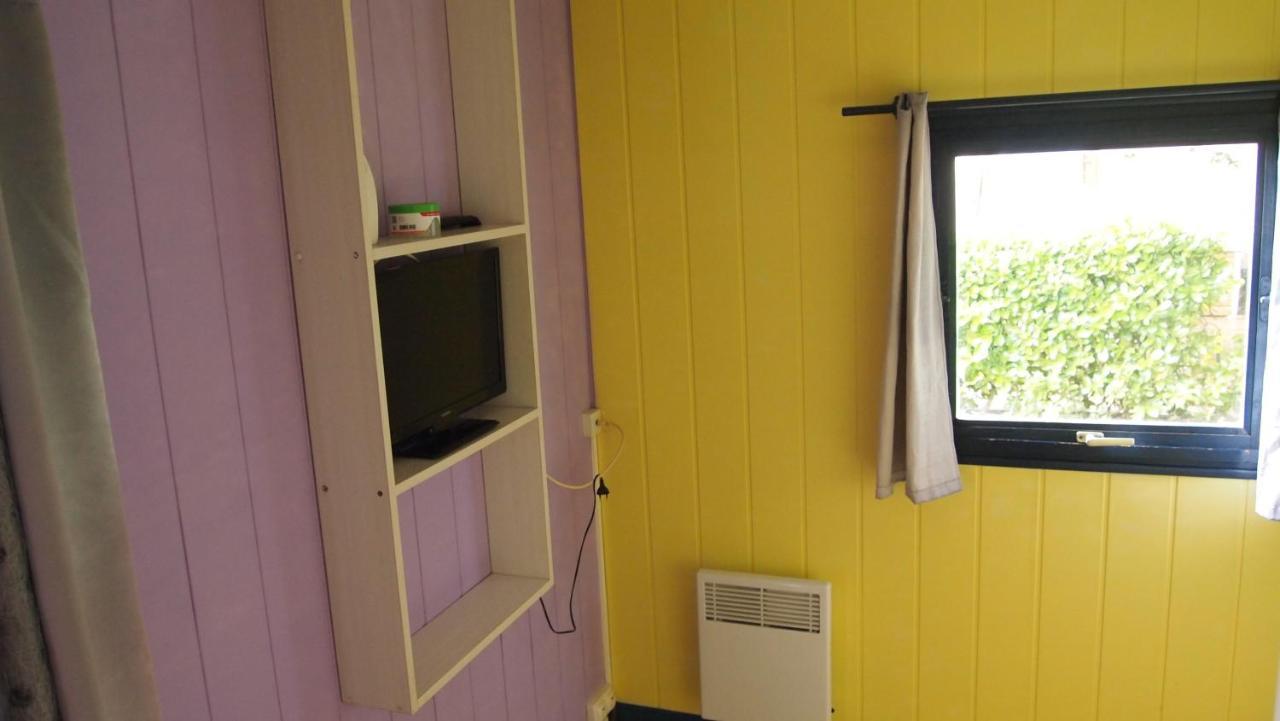 Camping Le Bois Jahan Brunelles 외부 사진